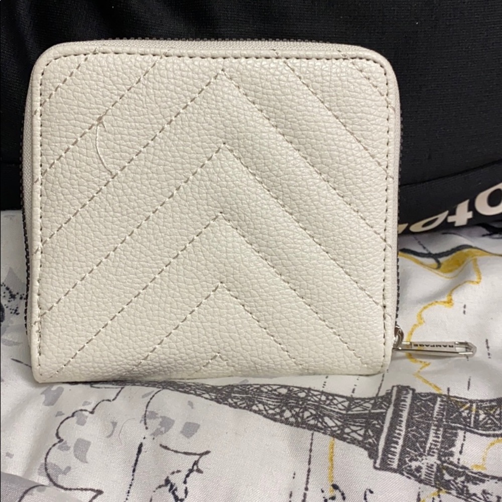 Wallet - Picture 2 of 3